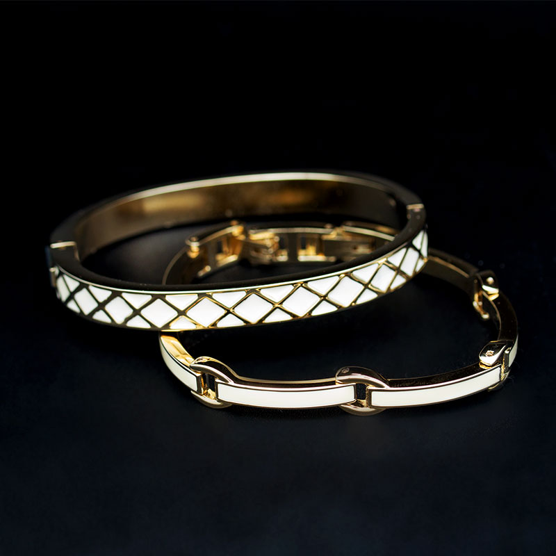 Anne Klein 2052IVST